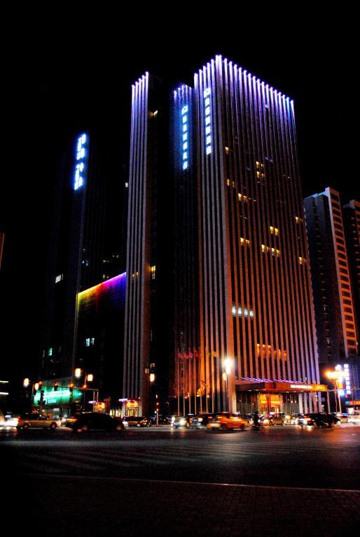 Datong Weidu International Hotel Exterior photo